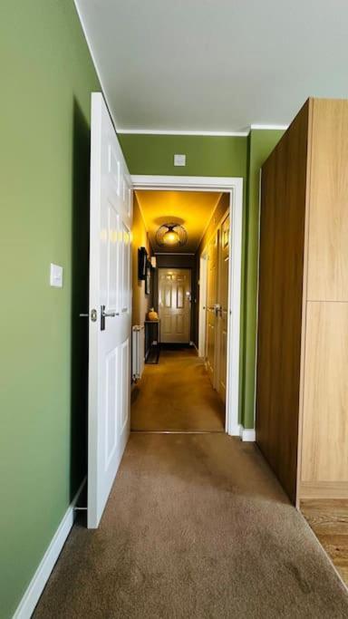 Cosy Apartment At The Marina بورتيسهيد المظهر الخارجي الصورة